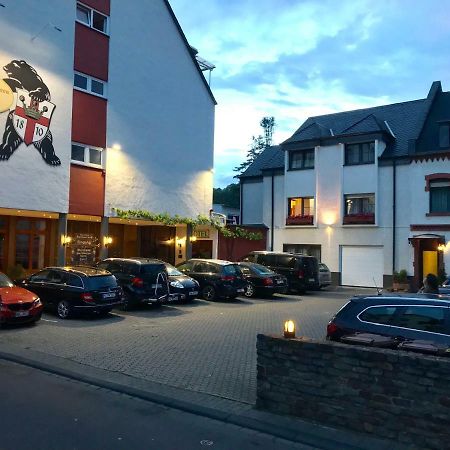 Hotel & Weinhaus Zum Schwarzen Baren Coblenza Esterno foto